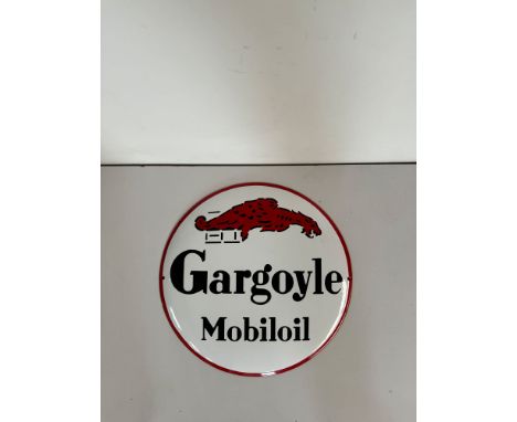 Mobiloil Gargoyle enamel sign. Reproduction. Dimensions (H x W x D): 40 x 40 x 1 cm. Condition: Excellent. Location: The Neth