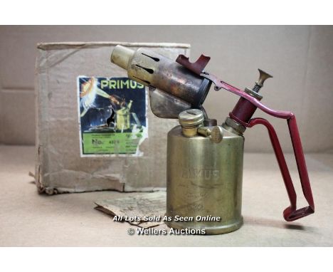 *BRASS BLOW TORCH PRIMUS 632 LAMP WITH ORIGINAL BOX AND INSTRUCTIONS SWEDEN 1954 [LQD188]