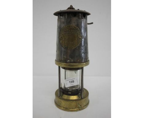 ECCLERS MANCHESTER MINORS LAMP, 25CM TALL 