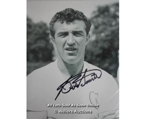 BOBBY SMITH TOTTENHAM 10 X 8 , TOTTENHAM HOTSPUR, AFTAL AND UACC CERTIFIED 10 X 8 PHOTO / SIGNED  