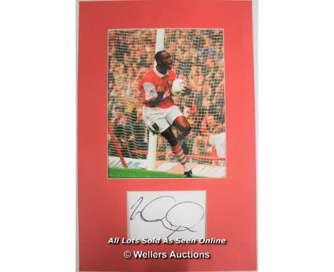 IAN WRIGHT , ARSENAL, AFTAL AND UACC CERTIFIED MOUNTED SIGNED, 11 X 17 / SIGNED  
