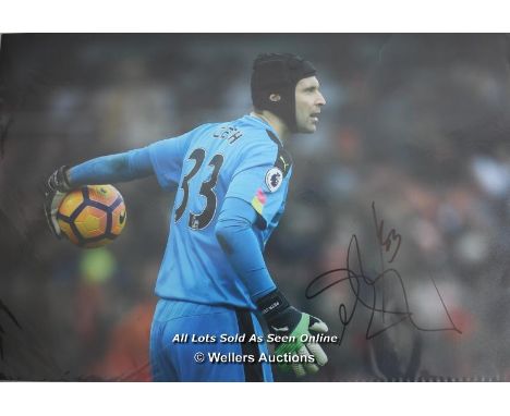 PETER CECH ARSENAL 12 X 8 , ARSENAL, AFTAL AND UACC CERTIFIED 12 X 8 PHOTO / SIGNED  