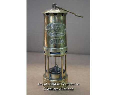 *VINTAGE ORIGINAL ANTIQUE MINERS LAMP THOMAS AND WILLIAMS NO1 ALL BRASS [LQD188]
