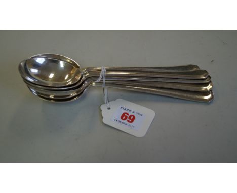 A set of six silver soup spoons, by John Sanderson & Son Ltd, Sheffield 1947, 450g.