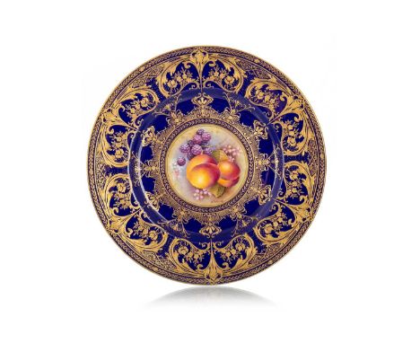 D.S. HINNIE FOR ROYAL WORCESTER, CIRCULAR PLATE circa 1920s, decorated with peaches and blackberries, signed D.S Hinnie27cm d