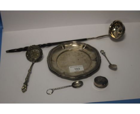 A SILVER COIN LADLE SET WITH A QUEEN ANNE SHILLING TOGETHER WITH A QUANTITY OF SILVER AND PLATED ITEMS