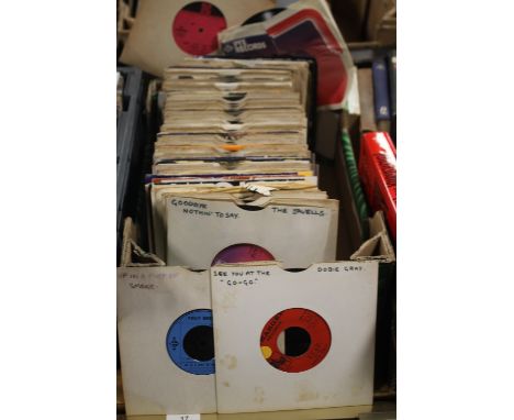 APPROX. 120 SOUL, NORTHERN SOUL AND MOTOWN SINGLES ARTISTS TO INCLUDE DOBIE GRAY, JARVELLS, WAYNE GIBSON, MARVELLETTES, JACKS