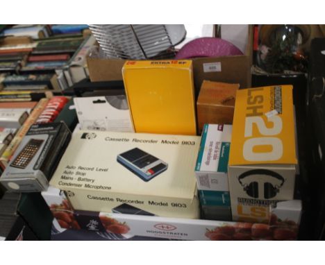 A BOX OF VINTAGE ELECTRICAL ITEMS TO INCLUDE PYE CASSETTE RECORDER MODEL 9103, A P50 PROGRAMMABLE CALCULATOR, MORPHY RICHARDS