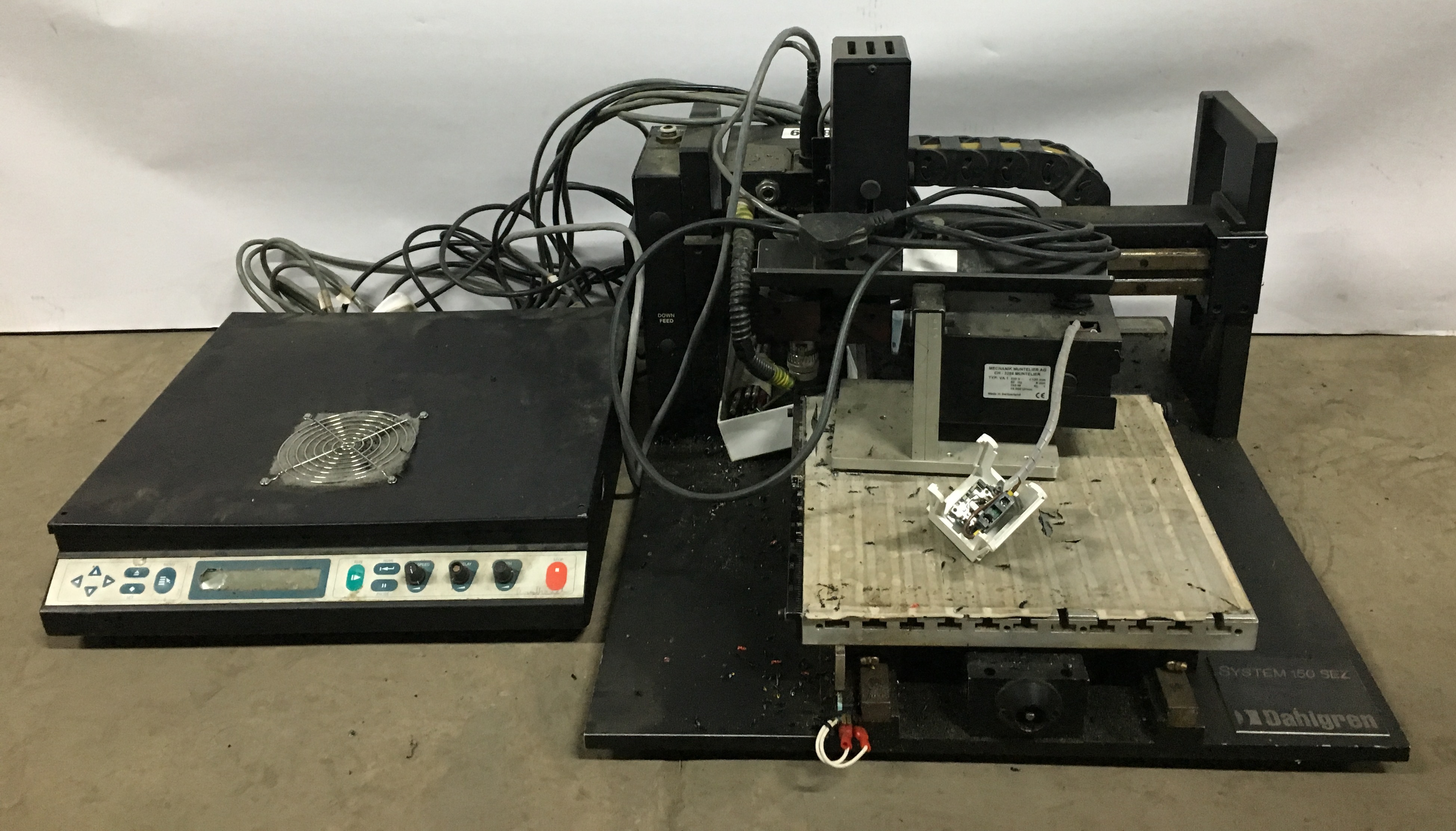 Dahlgren Suregrave System 150 SEZ Engraving Machine SN 9609115EZ This