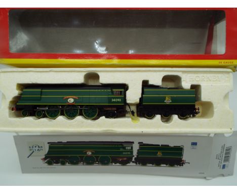 Hornby Super Detail - an OO gauge model 4-6-2 locomotive and tender, label on box indicates DCC fitted, digital Sound (unchec