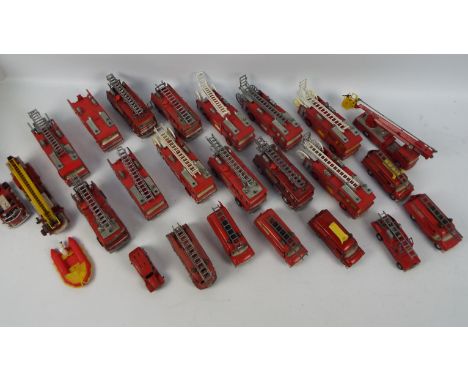 Dinky Toys - Corgi - Other - An unboxed group of 23 diecast model fire engines. Lot includes Corgi #1143 American LaFrance Ae