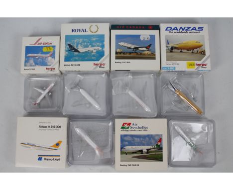 Herpa Wings - 6 x boxed Aircraft models in 1:500 scale including Boeing 767-200, Boeing 737 -800, Airbus A310-300 and similar