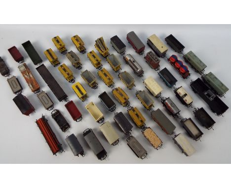 Hornby - Tri-ang - Lima - Airfix - 50 x unboxed OO and HO gauge wagons including hopper wagons, open wagons and vans. All sho