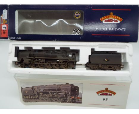 Bachmann - an OO gauge model 2-10-0 locomotive and tender, label on box indicates DCC fitted, digital Sound (unchecked), runn