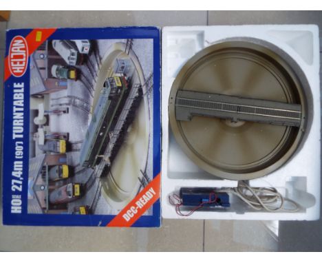 Heljan - an HO scale 27,4m  (90') model turntable, Ready # 89121, with controller, appears g in original box with internal po