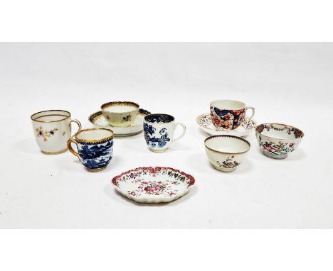 Collection of 18th century English porcelain and Chinese export porcelain, including a gluted tea bowl and saucer with blue a