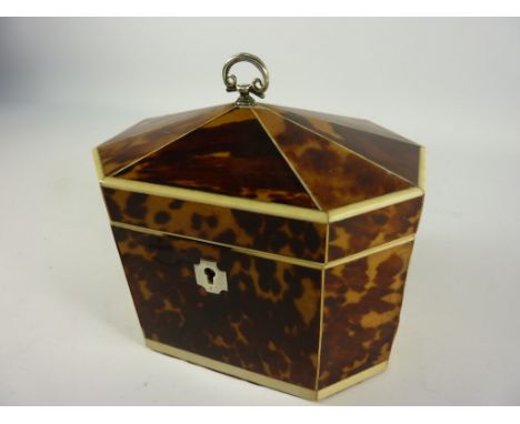 George III tortoiseshell tea caddy, with ivory stringing, white metal loop handle and escutcheon H13cm 