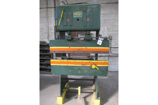 Chicago Mdl 135 15 Ton X 48 Press Brake S N L 13653 W Manual Back Gage 6 Throat