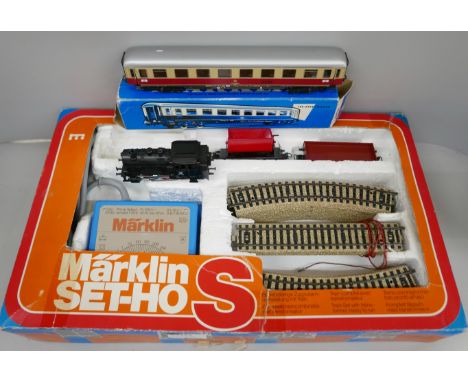 A Marklin HO/OO gauge train set, boxed