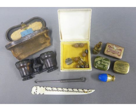 Pair of opera glasses, button hook,. novelty Bass &amp; Co brass vesta, agate buttons, etc (a mixed lot) 