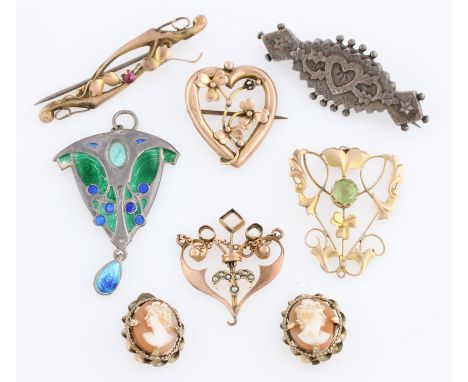 A collection of various jewellery to include two early 20th Century pendants, both stamped 9ct, along with a brooch stamped 9