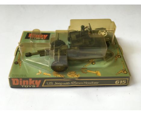 A Dinky Toys U.S. Jeep with 105mm Howitzer. (NO CONDITION REPORT, VIEWING OF LOT ADVISED.)