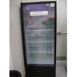 Vendo refrigerator. (Refrigerador vendo on puerta de cristal).