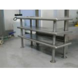 Table levels stainless steel (Mesita de niveles de acero inoxidable)