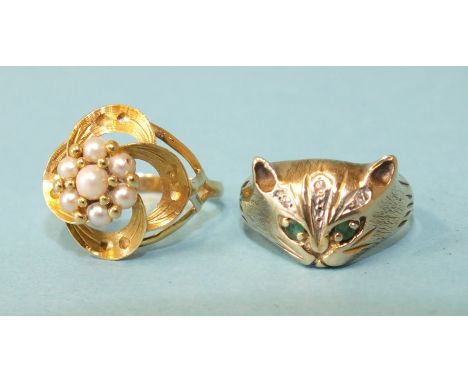 A 9ct gold ring in the form of a cat's head, set diamond points and emeralds, size P, 3.3g and an unmarked cultured pearl clu