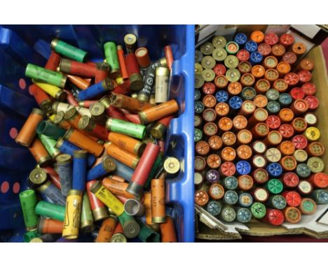 Collection of vintage 12B, 16B, 20B, .410 shotgun cartridges (2 boxes) (shotgun certificate required) 