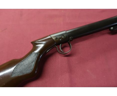 Vintage .177 under lever air rifle No.S20673 