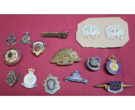 Small selection of lapel and sweetheart brooches, including enamel examples, TA badge, East Yorkshire Regimental Association 