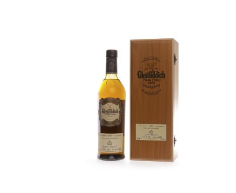 GLENFIDDICH 1976 PRIVATE VINTAGE QUEEN MARY 2Active. Dufftown, Banffshire. Matured in cask no. 21229, bottle no. 119. 70cl, 5