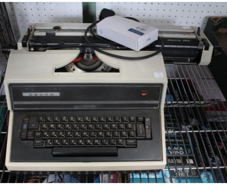 An electronic Adler 131 d typewriter