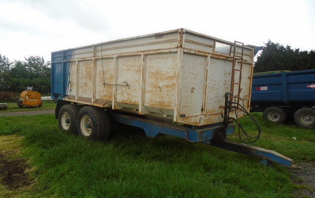 4821 Marshall 12T grain trailer with easy sheet