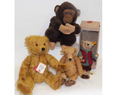 Four teddy bears Steiff classic Teddybar 23, Furgotten Mr. Williams designed by Darren Ellerton and a Teddy-Hermann "Papa Lau