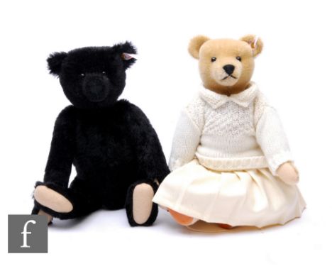 A Steiff 660771 Pat &amp; Nora teddy bear set, comprising a black mohair bear, height 33cm, and a blonde mohair bear, height 