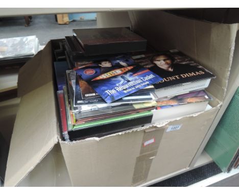 LARGE BOX OF CLASSICAL MUSIC COMPACT DISCS 