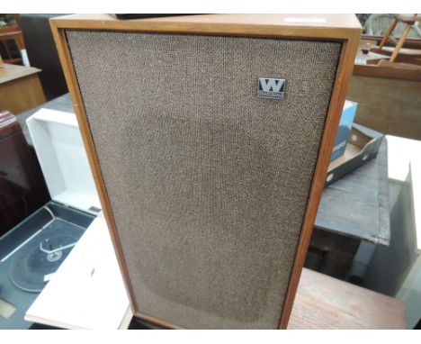 A pair of vintage Wharfedale Glendale 3 speakers