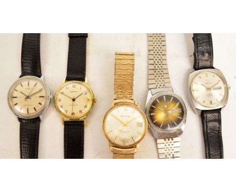 Five vintage gentleman's stainless steel backed mechanical wristwatches comprising Ingersoll, Siglo, Timex, Tressa, and Accur
