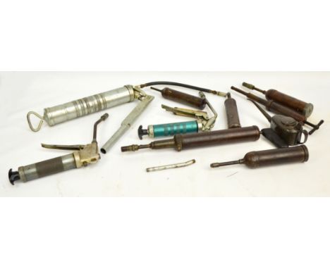 A collection of vintage and more modern grease guns including examples by Telcalemit, Wanner, a Kay's patent, etc (11).