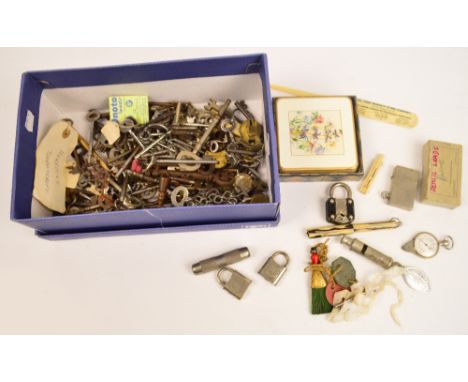 A quantity of collectors' items including a large number of keys, padlocks, pencil leads, pocket Salter scales, a metropolita