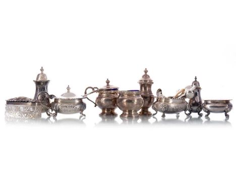 ELIZABETH II SILVER THREE-PIECE CRUET SET, ADIE BROS., BIRMINGHAM 1959 comprising salt cellar, pepper pot and mustard pot (bo