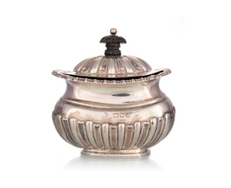 LATE VICTORIAN SILVER CADDY, G.J.D.F., LONDON 1897 of oblong form, the cover, rim and body with gadrooned decoration9.5cm wid