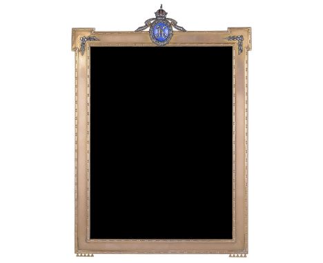 IMPERIAL: AN AUSTRIAN GOLD PHOTOGRAPH FRAME, UNMARKED, PROBABLY VIENNA, CIRCA 1917 rectangular, with bead and rail borders, s