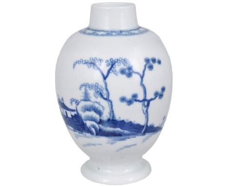 A WORCESTER BLUE AND WHITE OVOID TEA CANISTER, CIRCA 1770 painted in underglaze blue with the 'Cannonball' pattern 12cm high