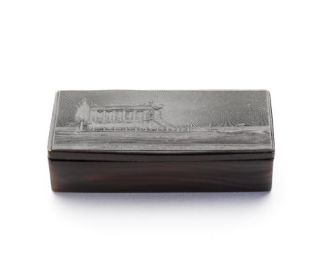 A PRESSED HORN 'CATAFALQUE DE NAPOLEON' SNUFF BOX, FRENCH, CIRCA 1840 rectangular, the lid pressed with the titled funerary b