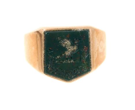 Gold signet ring with a shield shape intaglio carved bloodstone depicting a family crest and motto in 15ct gold mount. Ring s