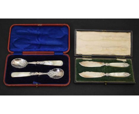 Pair of late 19th / early 20th century silver plated and mother-of-pearl handled butter knives, together with pair of spoons,