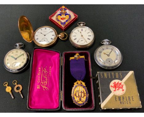 A Victorian silver open face pocket watch, white enamel dial, bold roman numerals, key wing movement, London 1889;  others go